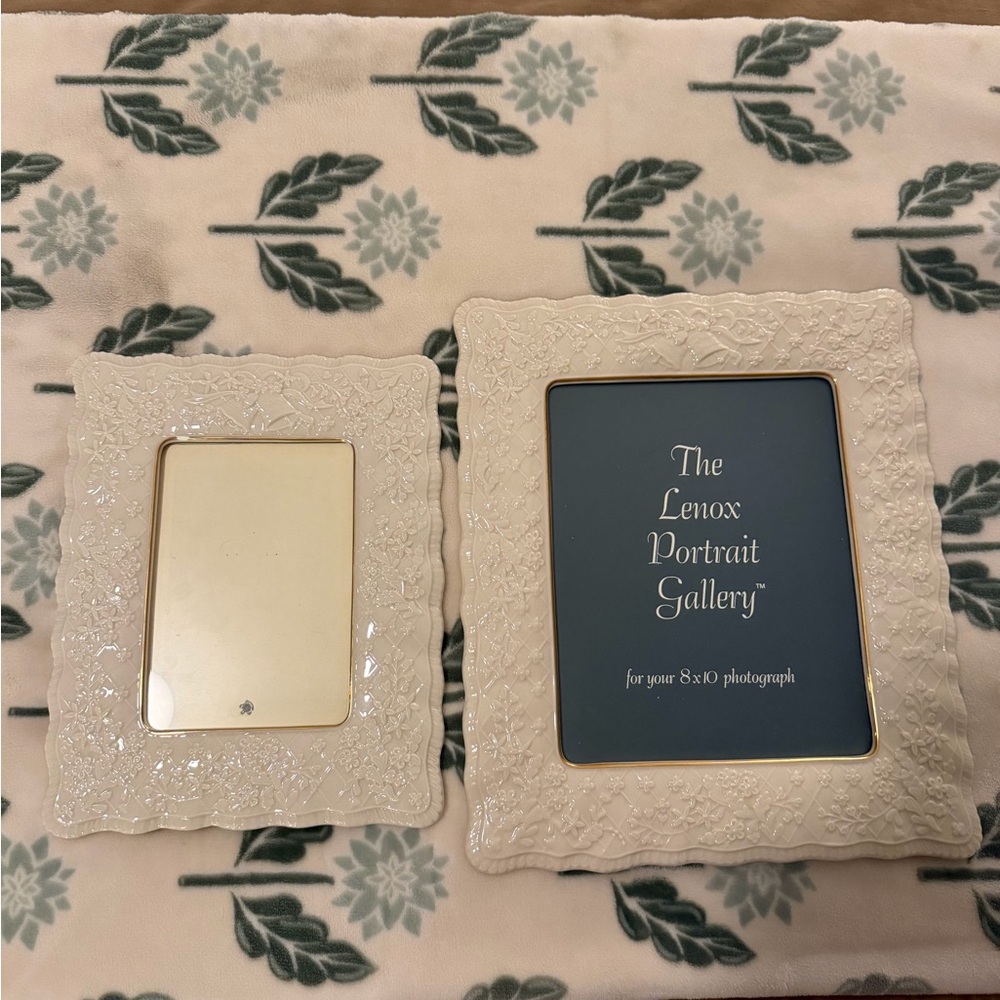 Lenox Picture Frame Set